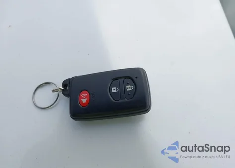 2013 Toyota Prius Two из США, поврежденный, VIN JTDKN3DU3D1644746